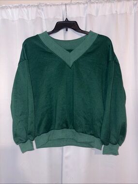 SHEIN Dark Green V-Neck Pullover Sweater with Contrast Trim